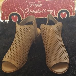 🌺🌻🌺Womens Slip on booties  🌺🌻🌺